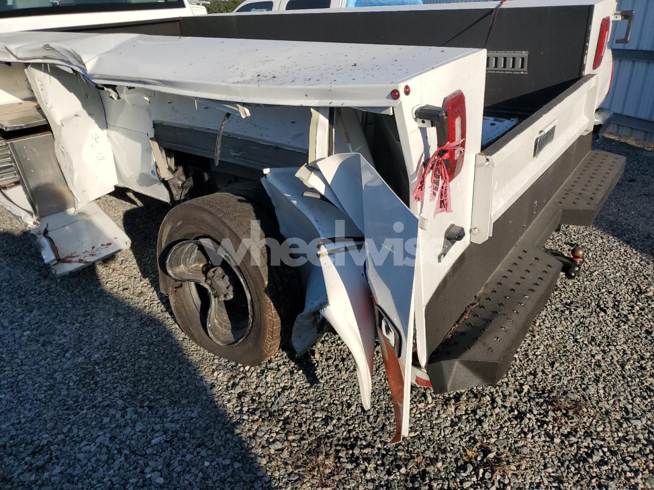 Photo 9 of 2024 GMC 15 UTILITY / SERVICE TRUCK (VIN 1HTKJPVK5RH692962)