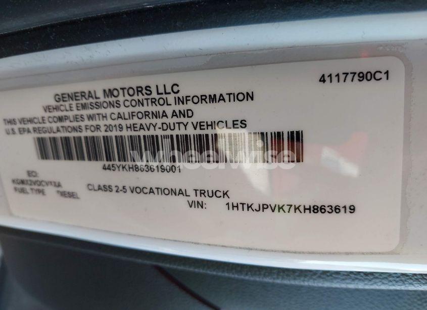 Photo 12 of 2019 Chevrolet Silverado 4500HD 1LT (VIN 1HTKJPVK7KH863619)