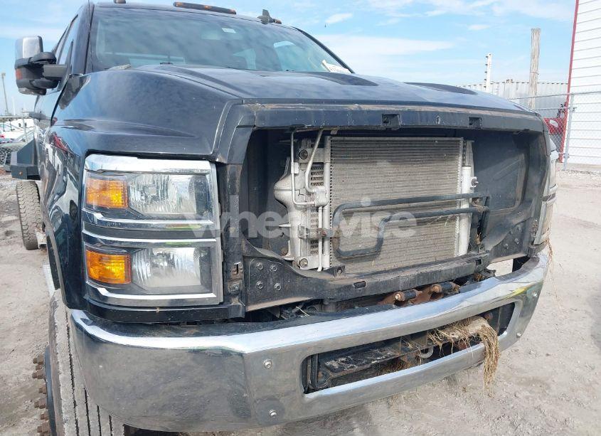 Photo 12 of 2019 Chevrolet Silverado 4500HD 1WT (VIN 1HTKJPVK8KH627965)