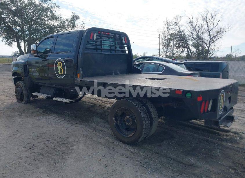 Photo 3 of 2019 Chevrolet Silverado 4500HD 1WT (VIN 1HTKJPVK8KH627965)