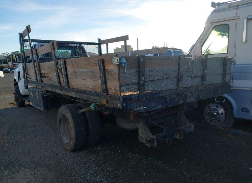 Photo 3 of 2022 Chevrolet Silverado 4500HD 1WT (VIN 1HTKJPVM9NH379053)