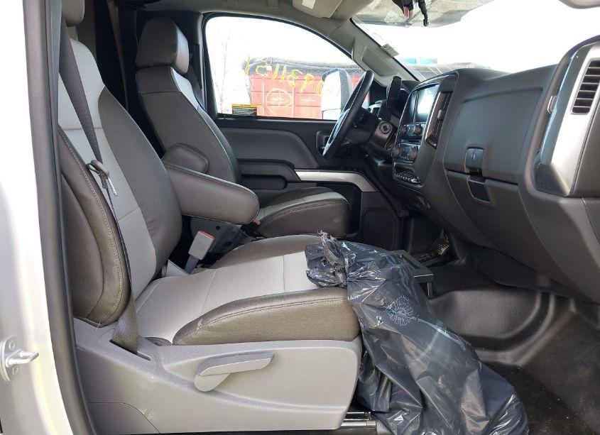 Photo 5 of 2024 Coachmen Entourage (VIN 1HTKTSWM4PH070265)