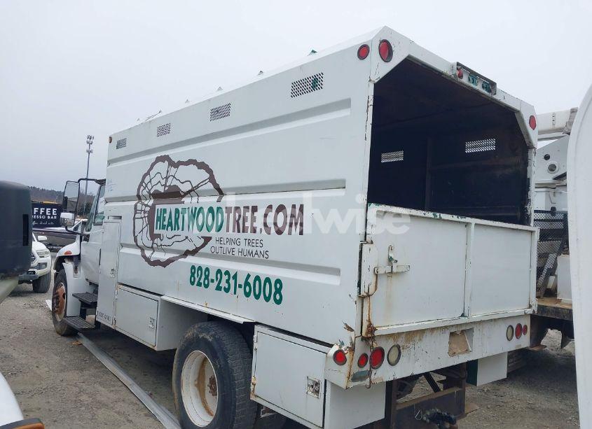 Photo 3 of 2003 International 4000 4400 (VIN 1HTMKAAM13H557947)