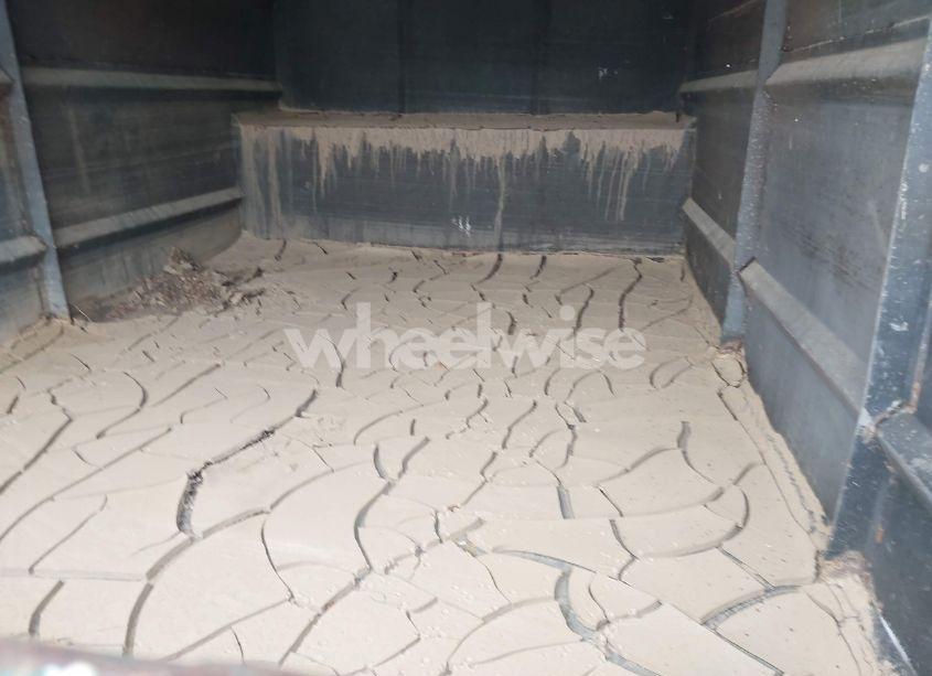 Photo 7 of 2003 International 4000 4400 (VIN 1HTMKAAM13H557947)