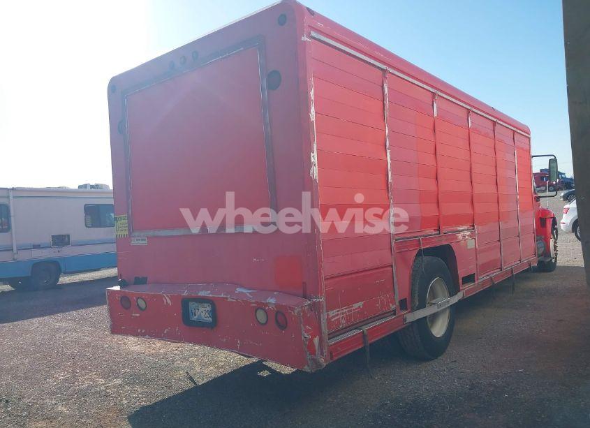 Photo 4 of 2002 International 4000 4400 (VIN 1HTMKAAN32H408768)