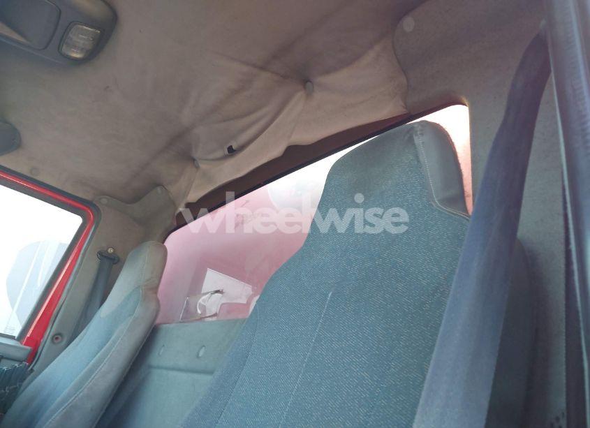 Photo 6 of 2002 International 4000 4400 (VIN 1HTMKAAN32H408768)