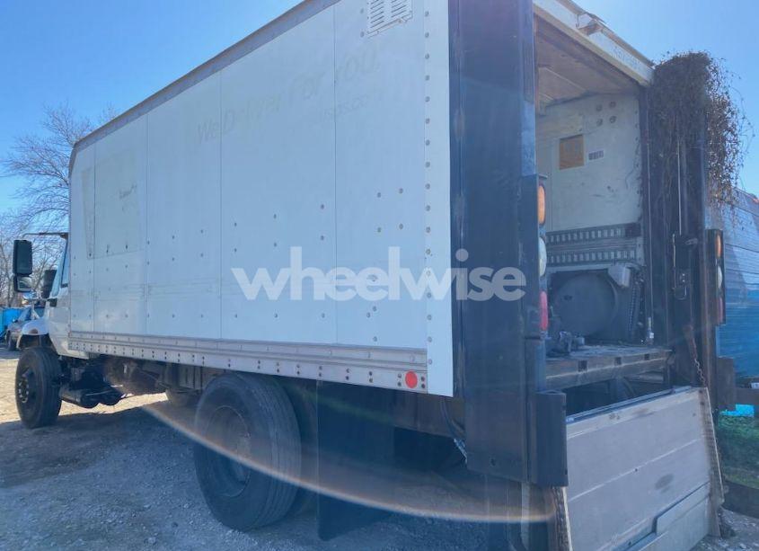 Photo 4 of 2005 International 4000 4400 (VIN 1HTMKAAN35H690902)