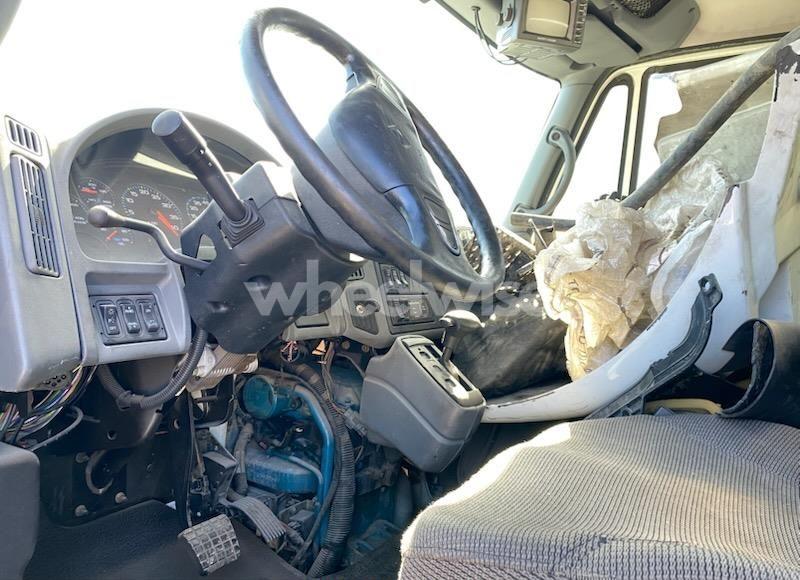 Photo 5 of 2005 International 4000 4400 (VIN 1HTMKAAN35H690902)