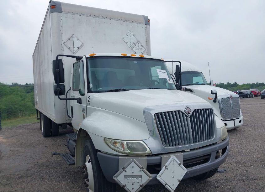 2007 International 4000 4400 (VIN 1HTMKAAN67H413812) main photo