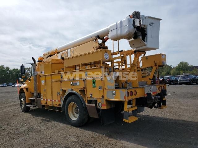 Photo 8 of 2011 INTERNATIONAL 4400 BUCKET TRUCK N/A (VIN 1HTMKAARXBH383855)