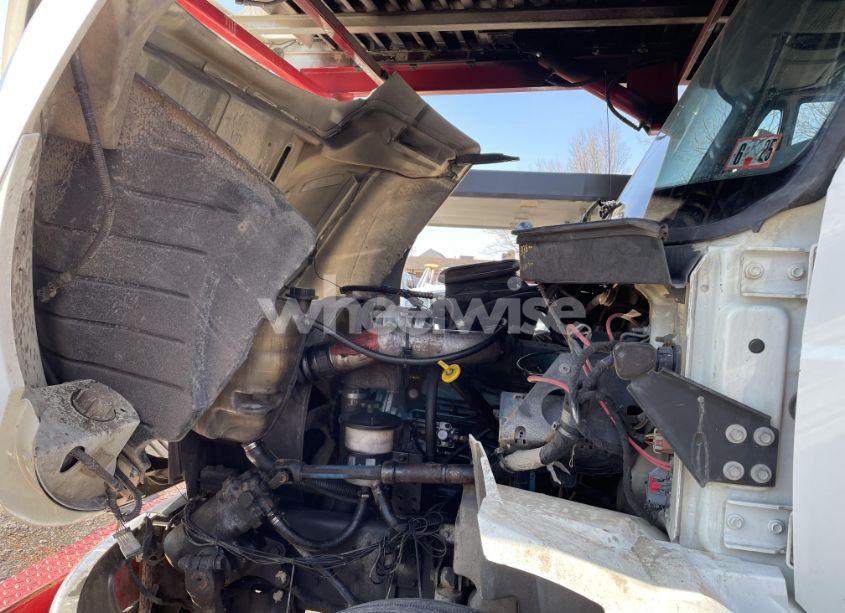 Photo 7 of 2002 International 4000 4400 (VIN 1HTMKADN72H553078)