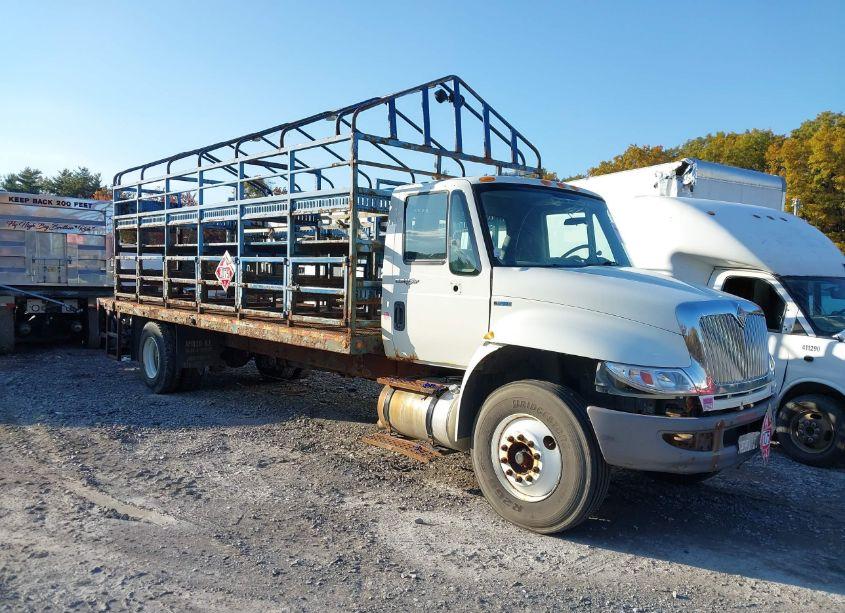 2011 International 4000 4400 (VIN 1HTMKAZN5BH340610) main photo