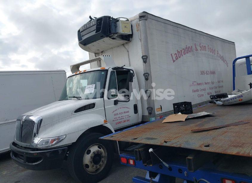 Photo 2 of 2007 International 4000 4300 (VIN 1HTMMAAL07H464781)