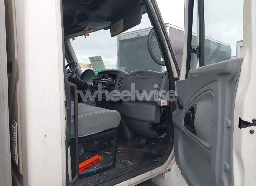 Photo 5 of 2007 International 4000 4300 (VIN 1HTMMAAL07H464781)