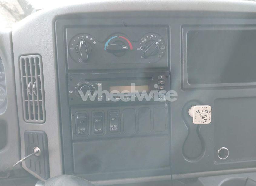 Photo 13 of 2010 International 4000 4300 (VIN 1HTMMAAL1AH167851)