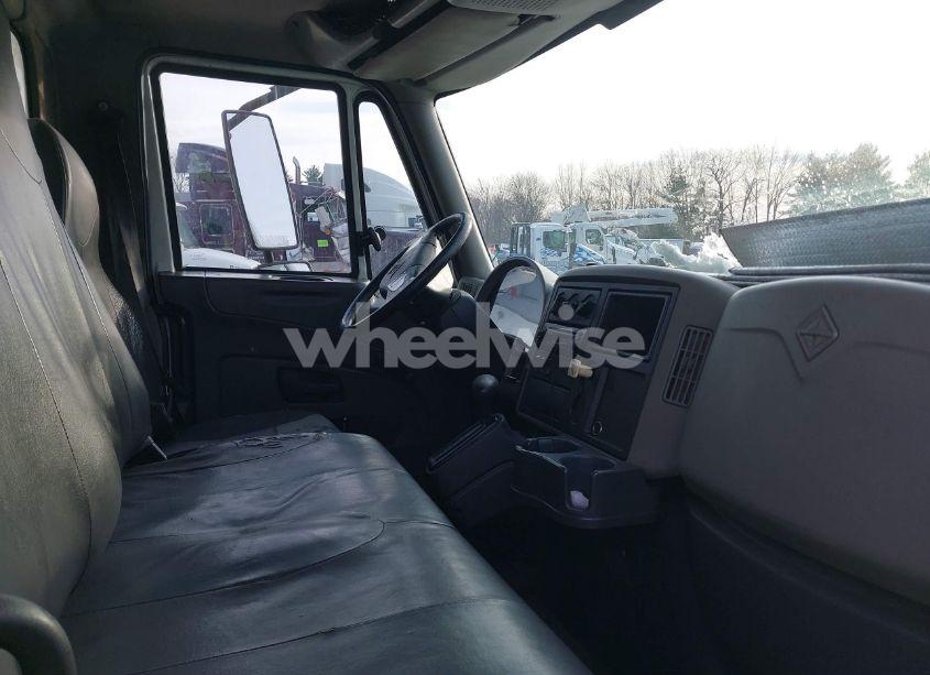 Photo 5 of 2010 International 4000 4300 (VIN 1HTMMAAL1AH167851)