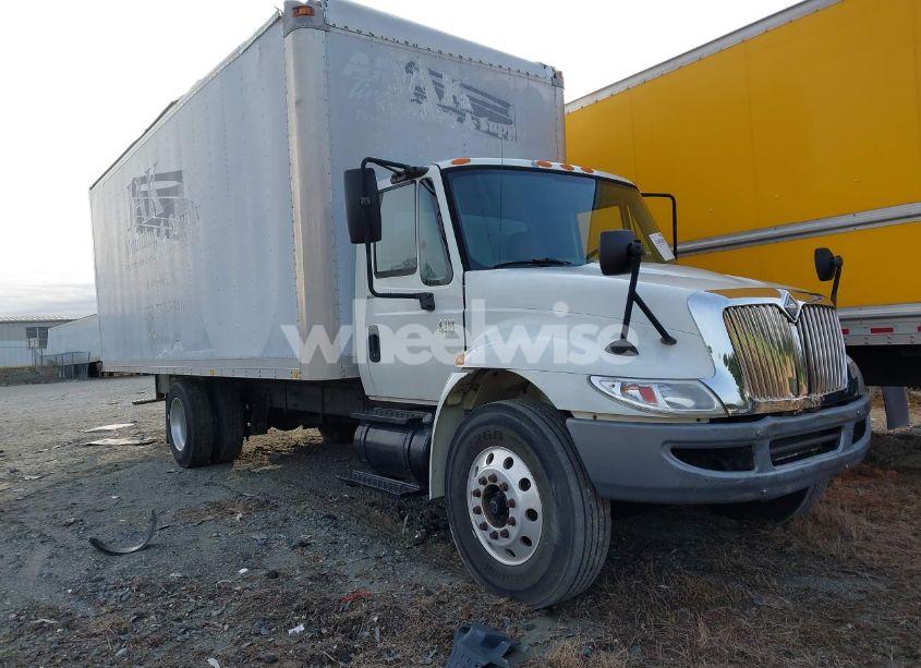 2006 International 4000 4300 (VIN 1HTMMAAL46H196252) main photo
