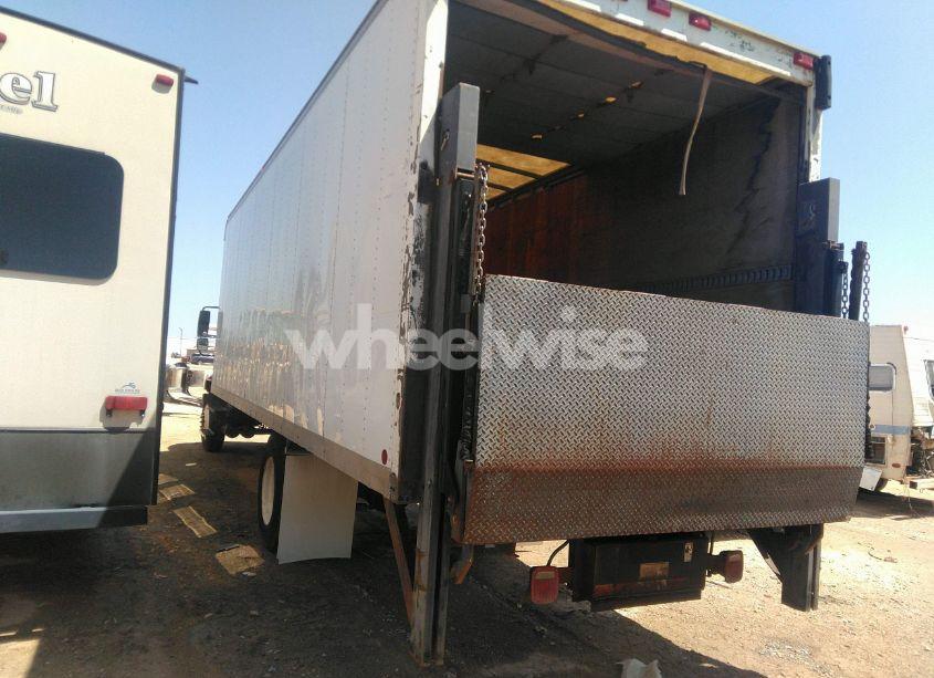 Photo 3 of 2004 International 4000 4300 (VIN 1HTMMAAL84H672788)