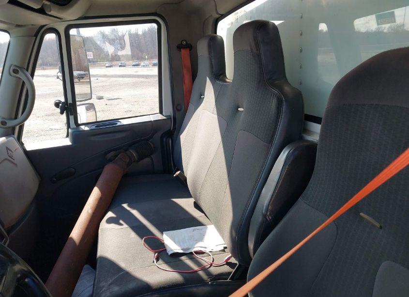 Photo 6 of 2010 International 4000 4300 (VIN 1HTMMAALXAH253479)