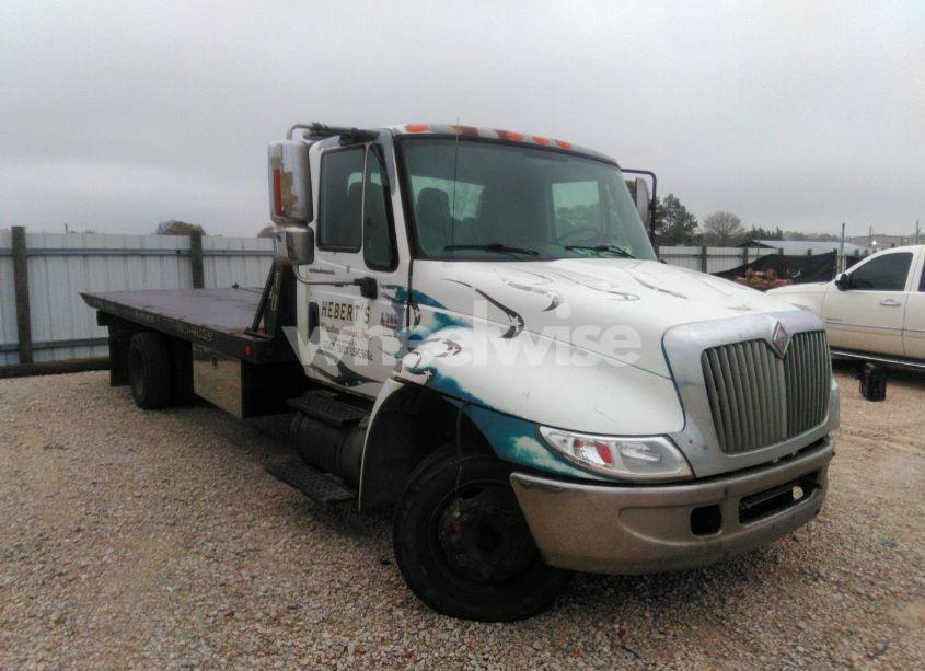 2003 International 4000 4300 (VIN 1HTMMAAM23H557241) main photo