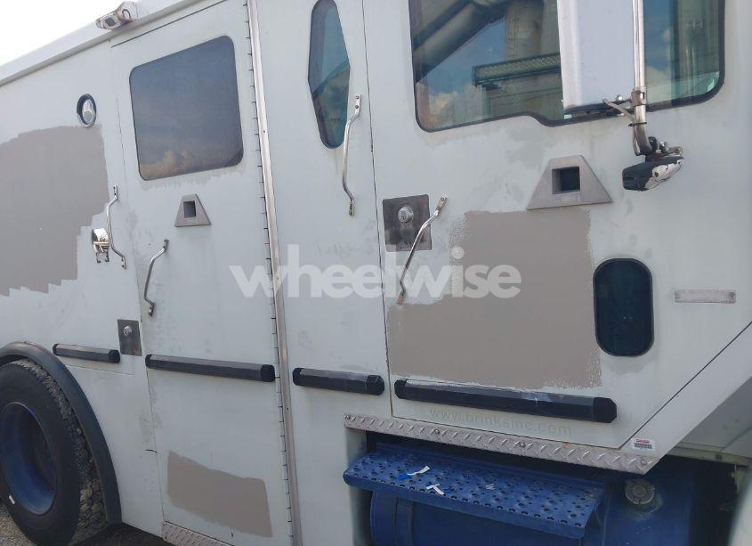 Photo 13 of 2007 International 4000 4300 (VIN 1HTMMAAM27H412450)