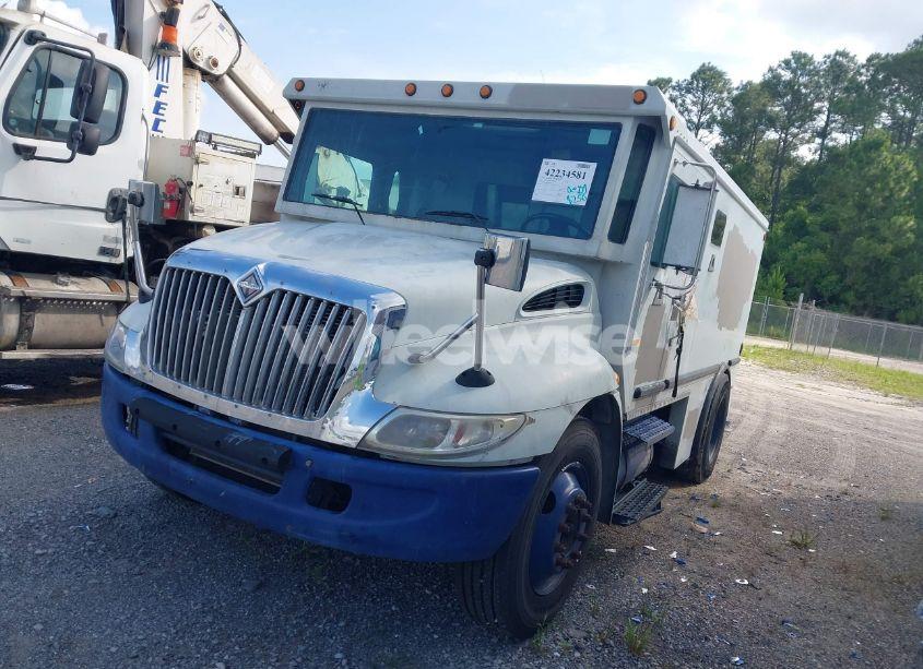 Photo 2 of 2007 International 4000 4300 (VIN 1HTMMAAM27H412450)