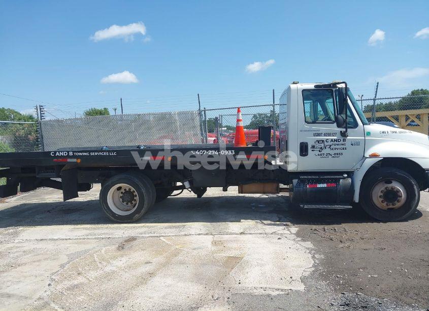 Photo 13 of 2003 International 4000 4300 (VIN 1HTMMAAM33H556311)