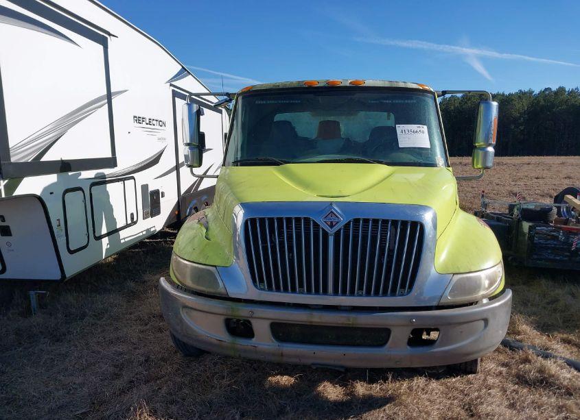 Photo 12 of 2002 International 4000 4300 (VIN 1HTMMAAM82H500167)