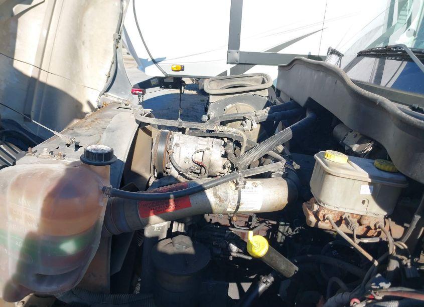 Photo 9 of 2002 International 4000 4300 (VIN 1HTMMAAM82H500167)