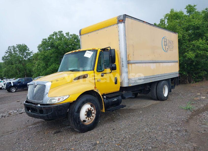 Photo 2 of 2005 International 4000 4300 (VIN 1HTMMAAM85H104776)