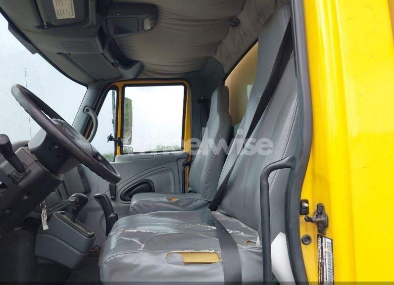 Photo 5 of 2005 International 4000 4300 (VIN 1HTMMAAM85H104776)