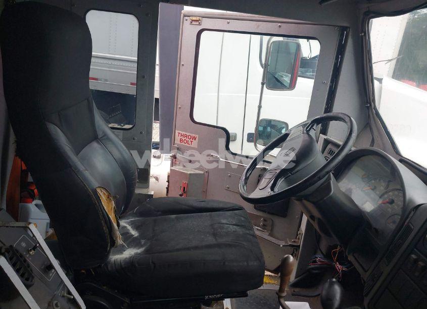 Photo 7 of 2007 International 4000 4300 (VIN 1HTMMAAM87H455240)