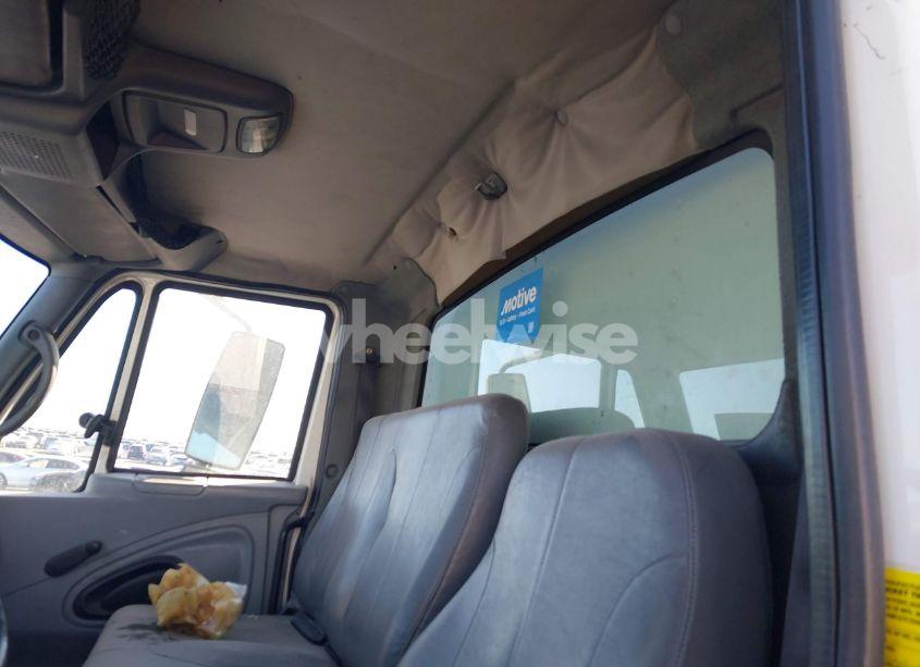 Photo 6 of 2006 International 4000 4300 (VIN 1HTMMAAM96H341858)