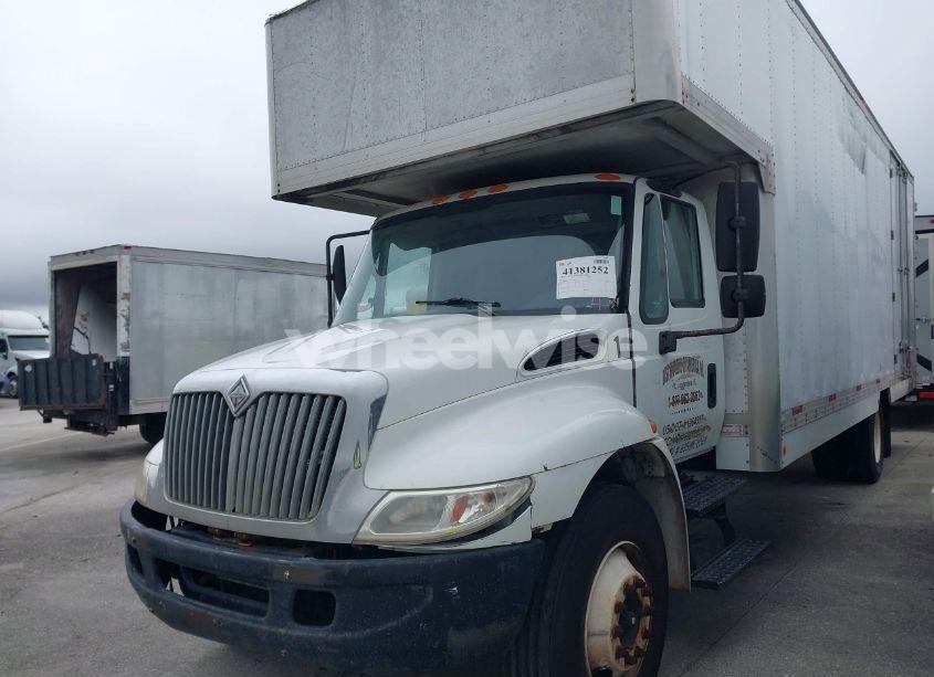 Photo 2 of 2007 International 4000 4300 (VIN 1HTMMAAM97H382766)