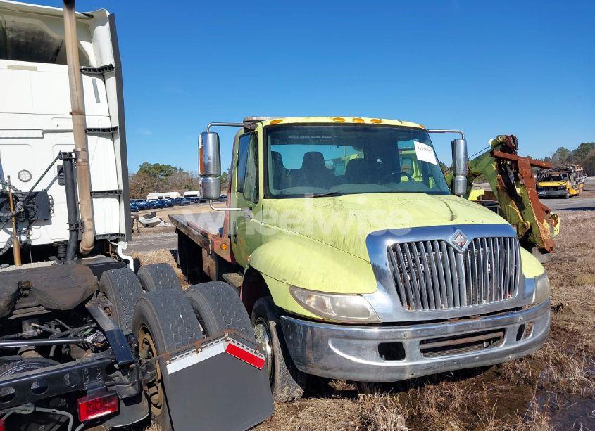 2004 International 4000 4300 (VIN 1HTMMAAMX4H609717) main photo