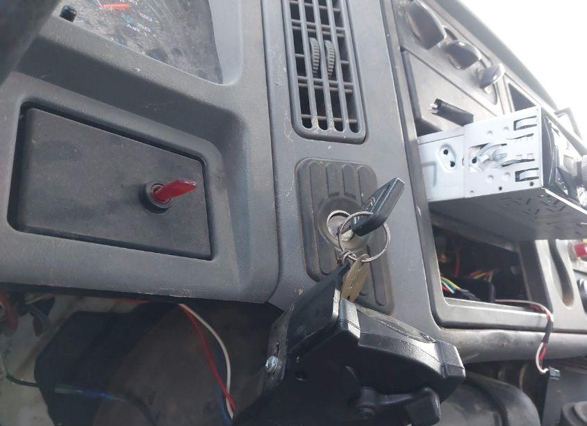 Photo 10 of 2004 International 4000 4300 (VIN 1HTMMAAN04H666999)