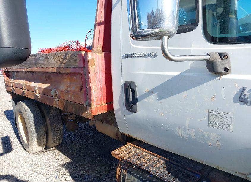 Photo 13 of 2004 International 4000 4300 (VIN 1HTMMAAN04H666999)