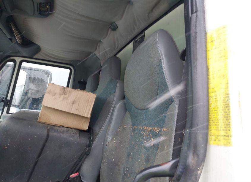 Photo 7 of 2005 International 4000 4300 (VIN 1HTMMAAN05H136646)