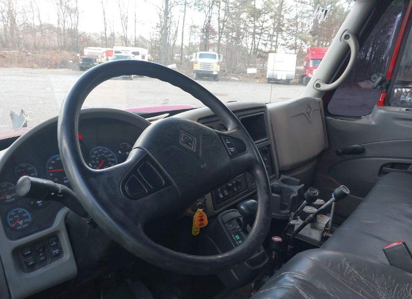 Photo 6 of 2010 International 4000 4300 (VIN 1HTMMAAN1AH213020)