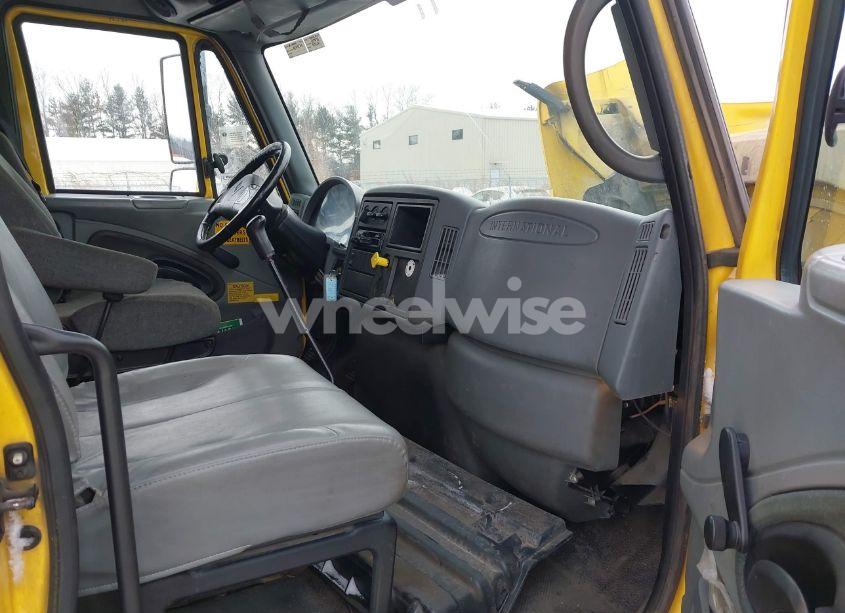 Photo 7 of 2006 International 4000 4300 (VIN 1HTMMAAN26H324814)