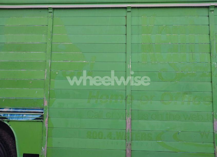 Photo 13 of 2002 International 4000 4300 (VIN 1HTMMAAN52H544023)