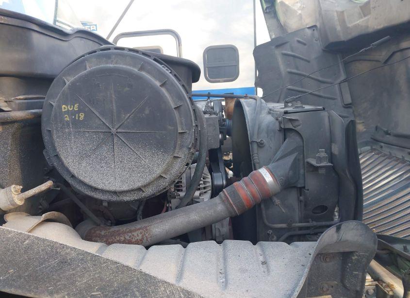 Photo 9 of 2003 International 4000 4300 (VIN 1HTMMAAN53H577587)