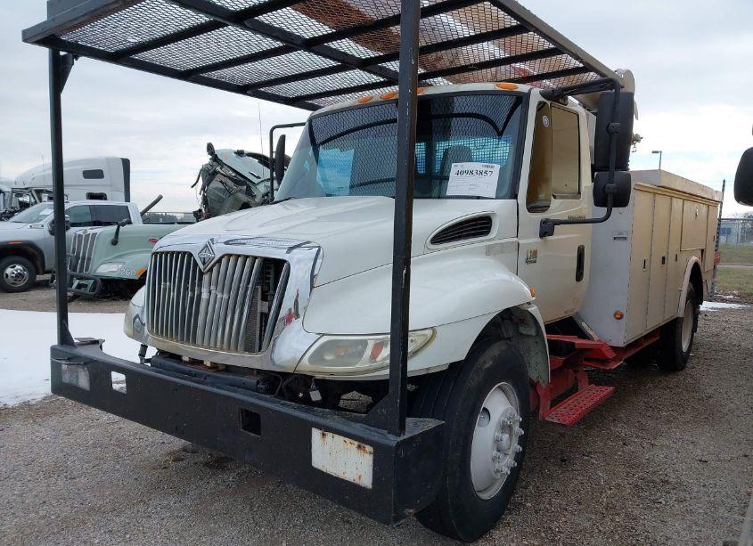 Photo 2 of 2007 International 4000 4300 (VIN 1HTMMAAN77H441936)