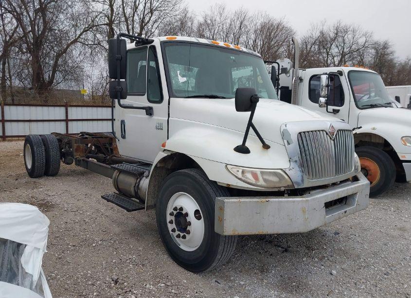 2003 International 4000 4300 (VIN 1HTMMAANX3H568478) main photo