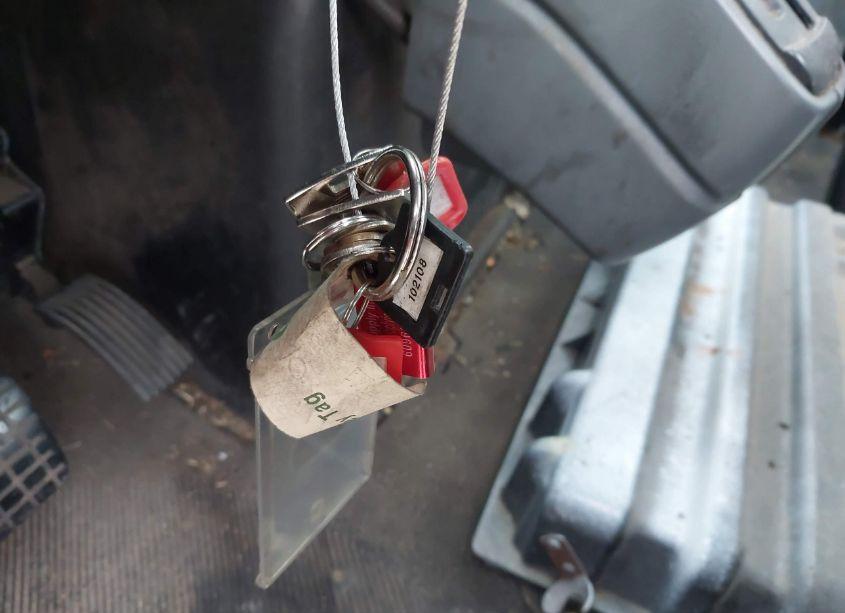 Photo 10 of 2003 International 4000 4300 (VIN 1HTMMAANX3H568478)