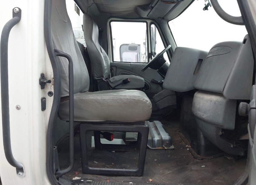 Photo 7 of 2003 International 4000 4300 (VIN 1HTMMAANX3H568478)