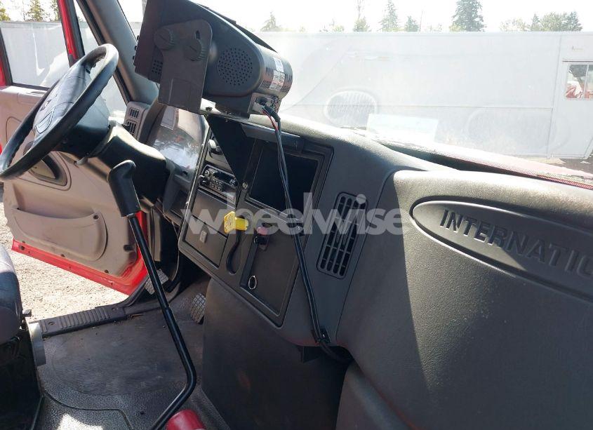 Photo 12 of 2006 International 4000 4300 (VIN 1HTMMAANX6H338461)