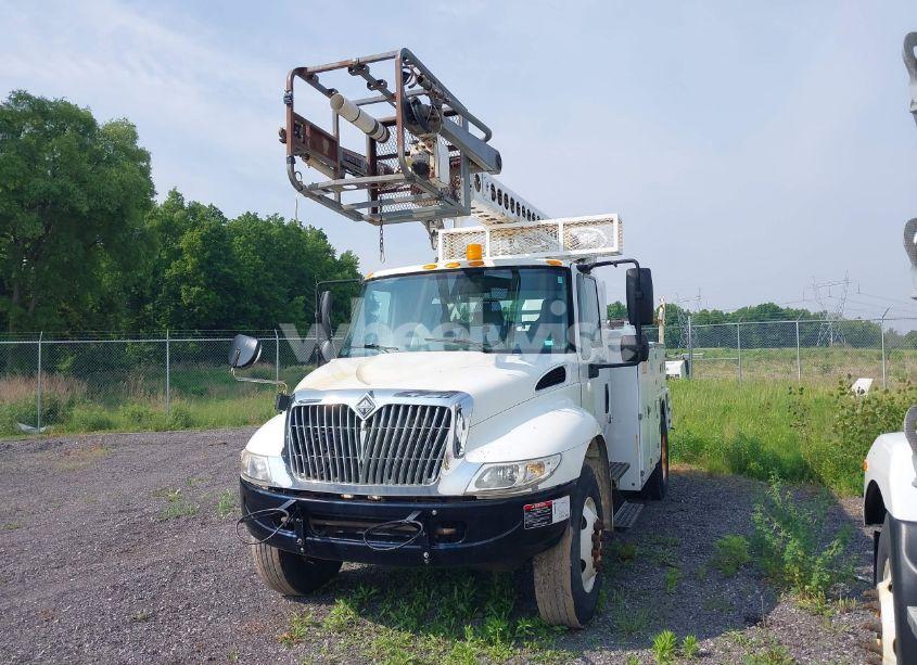 Photo 2 of 2007 International 4000 4300 (VIN 1HTMMAANX7H447682)