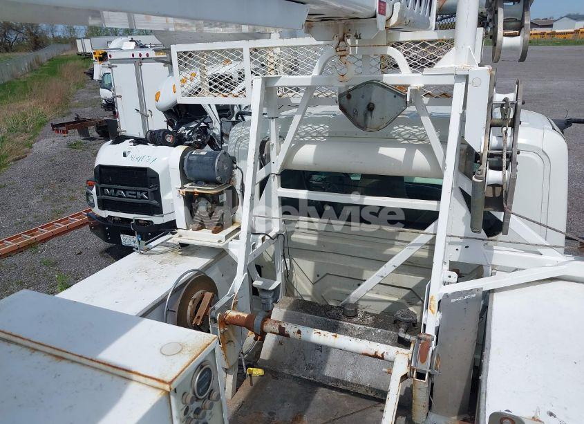 Photo 6 of 2007 International 4000 4300 (VIN 1HTMMAANX7H447682)