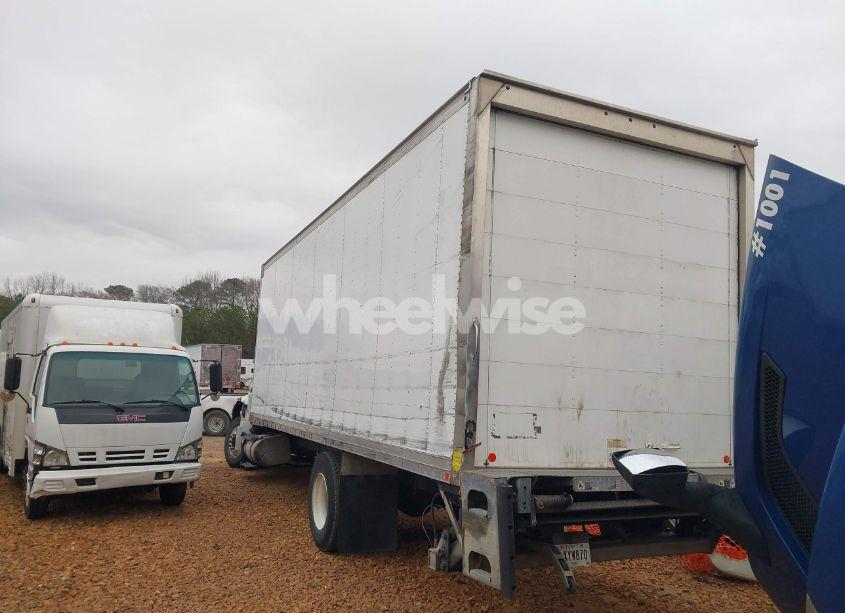 Photo 3 of 2017 International Durastar 4300 (VIN 1HTMMMML0HH432282)